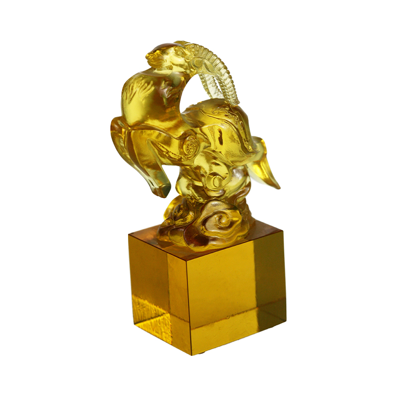 Selo de cristal de vidro em forma de ovelha transparente dourado