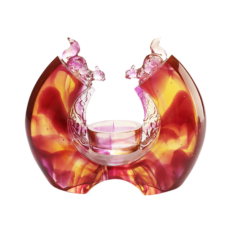 Castiçal de esmalte roxo