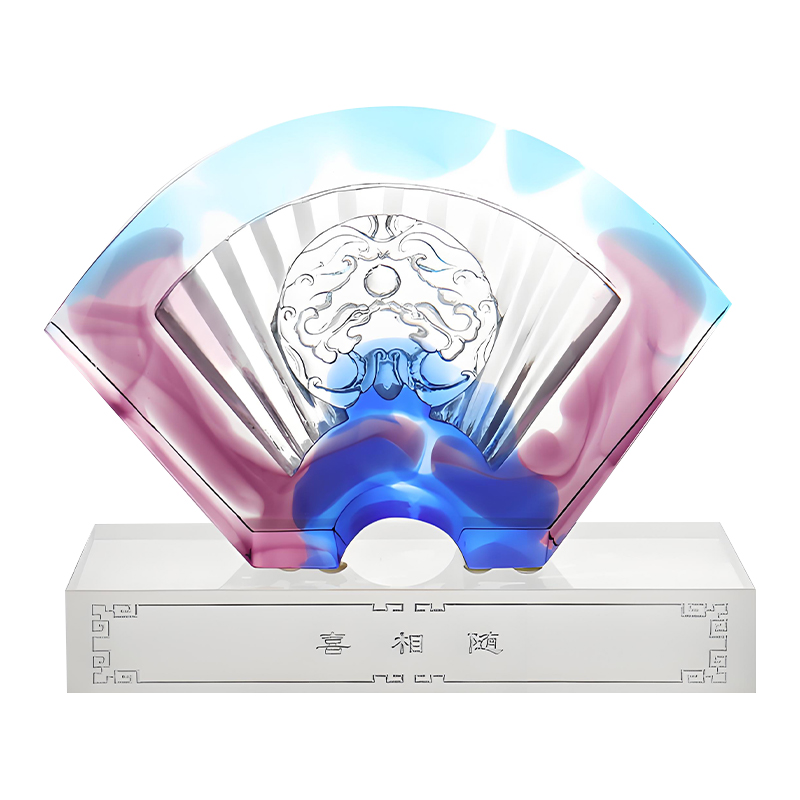 Ornamentos de vidro esmaltados chineses em forma de leque