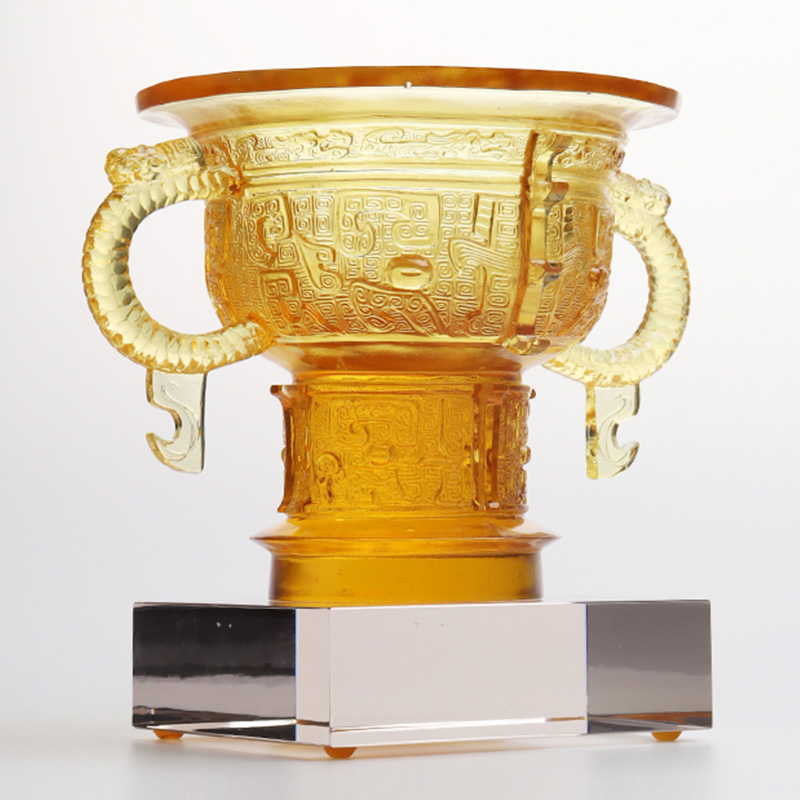 Tripé chinês com alça de orelhas de dragão e padrão de espinhos