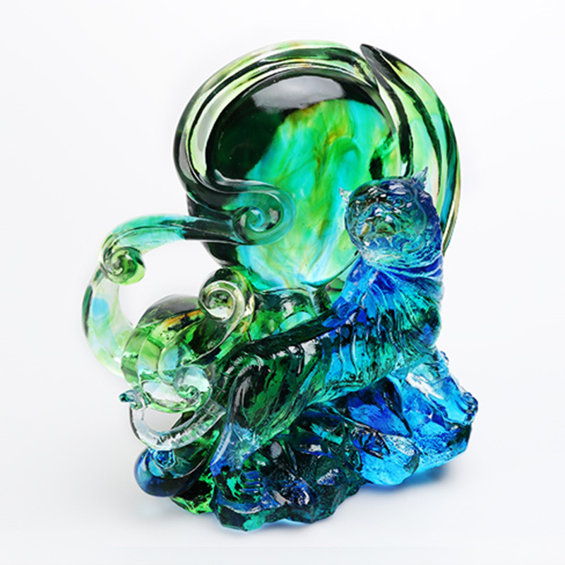 Enfeites de tigre de cristal transparente azul esverdeado