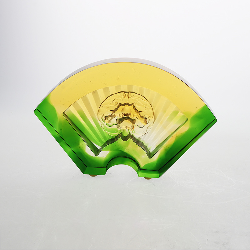 Ornamentos de vidro esmaltados chineses em forma de leque